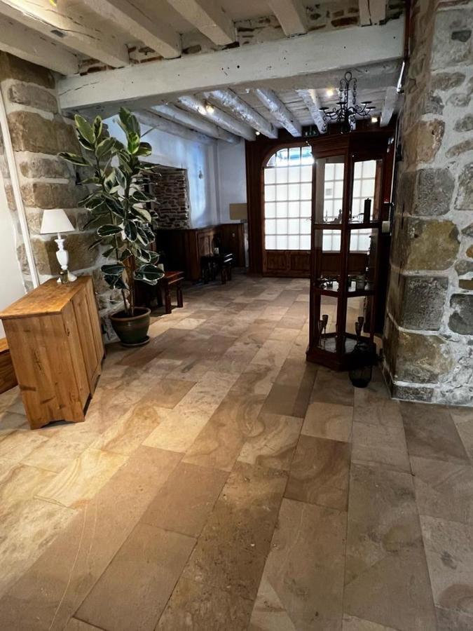 미르포아 Sci Les Remparts De Mirepoix B&B 외부 사진