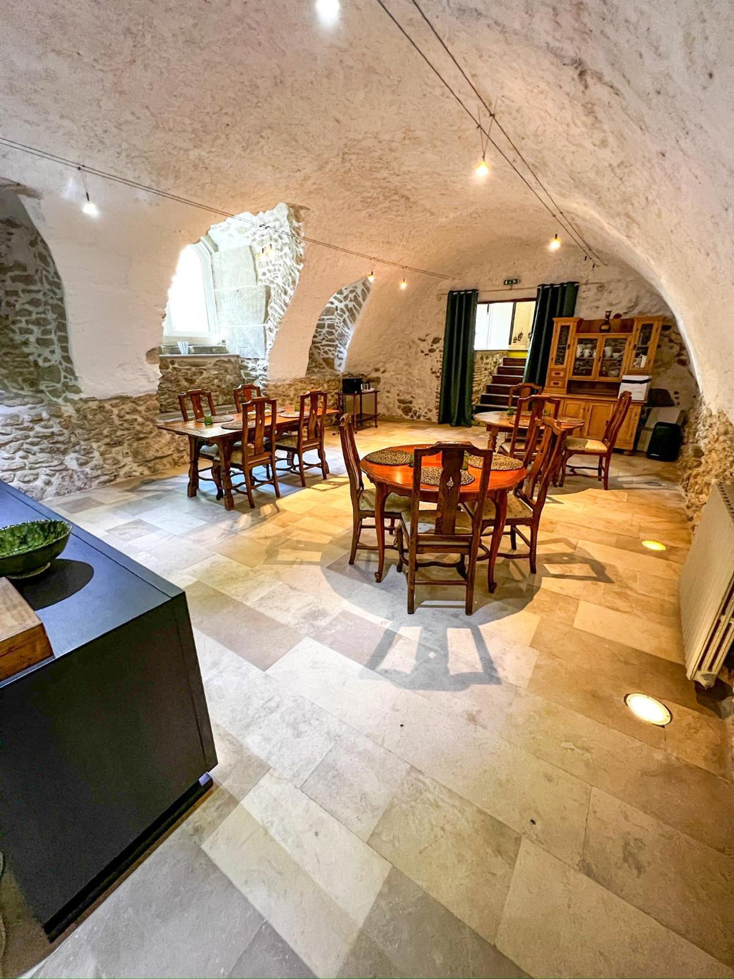 미르포아 Sci Les Remparts De Mirepoix B&B 외부 사진