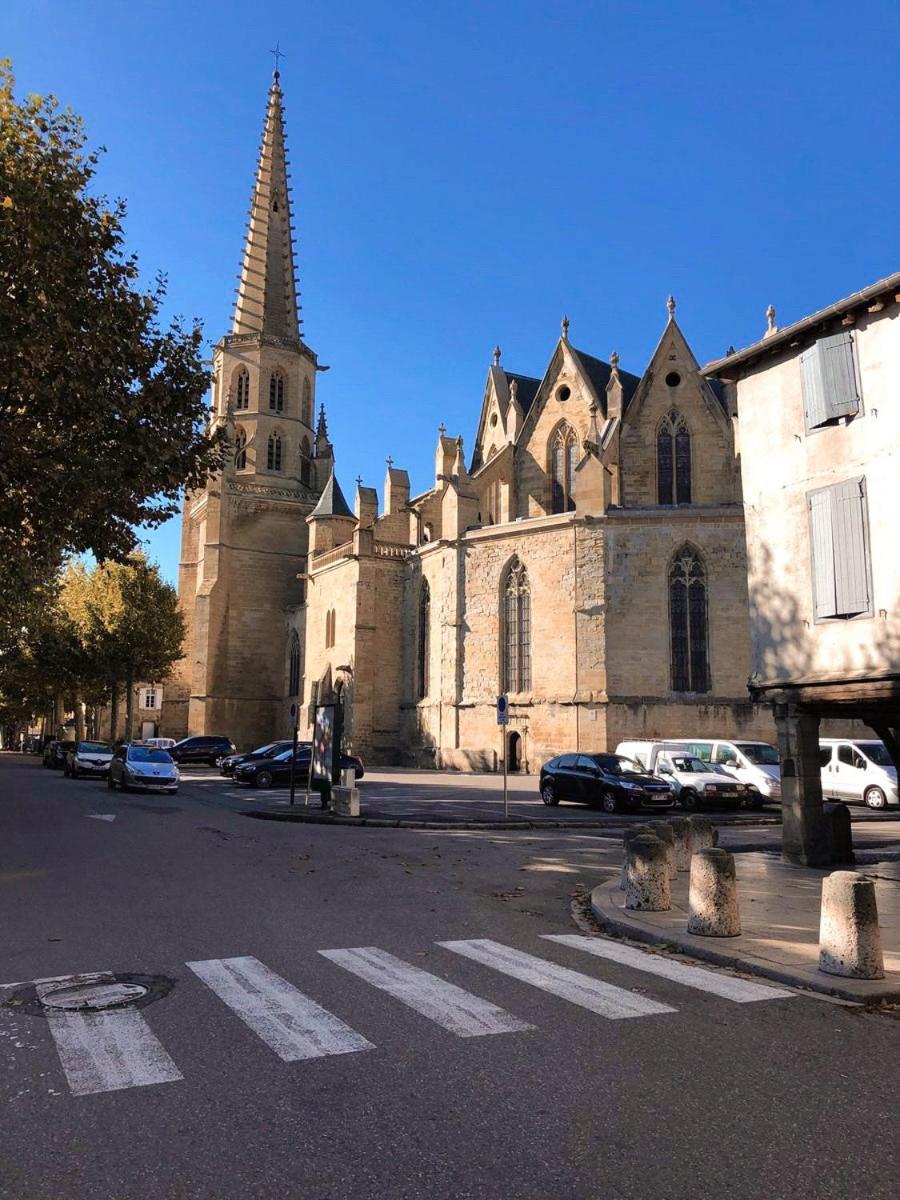 미르포아 Sci Les Remparts De Mirepoix B&B 외부 사진